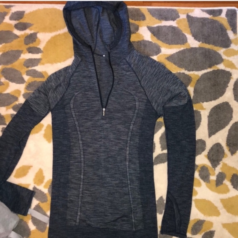 LuLuLemon Speed Up Pull Over